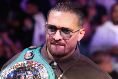 oleksandr-usyk-abandonne-ceintures-boxe