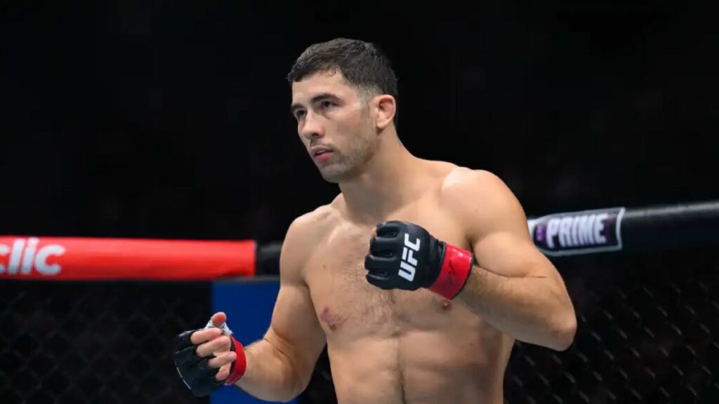 Alors qu'Axel Sola vient de remporter une belle victoire face &agrave; Ismael Bonfim. Il a &eacute;voqu&eacute; la possibilit&eacute; de combattre lors de l'UFC Paris.