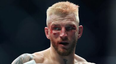 Dan-Hooker-promet-l-enfer-&agrave;-Salahdine-Parnasse-pour-ses-d&eacute;buts-&agrave;-l-UFC-ufc-mma