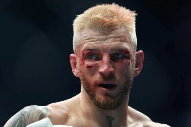 Dan-Hooker-promet-l-enfer-&agrave;-Salahdine-Parnasse-pour-ses-d&eacute;buts-&agrave;-l-UFC-ufc-mma