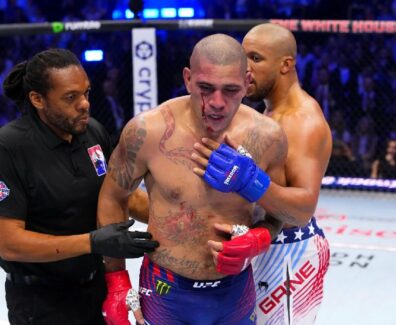 John-McCarthy-d&eacute;fend-Herb-Dean-contre-accusations-Alex-Pereira-d&eacute;faite-Ciryl-Gane-coups-ill&eacute;gaux-ufc-mma