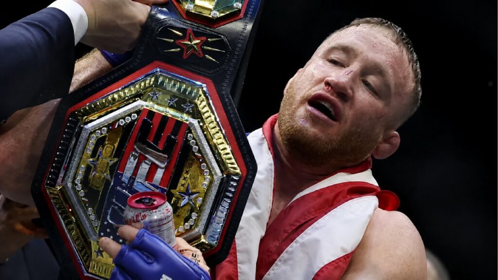 Justin Gaethje tranche entre Arman Tsarukyan et Ilia Topuria pour la ceinture