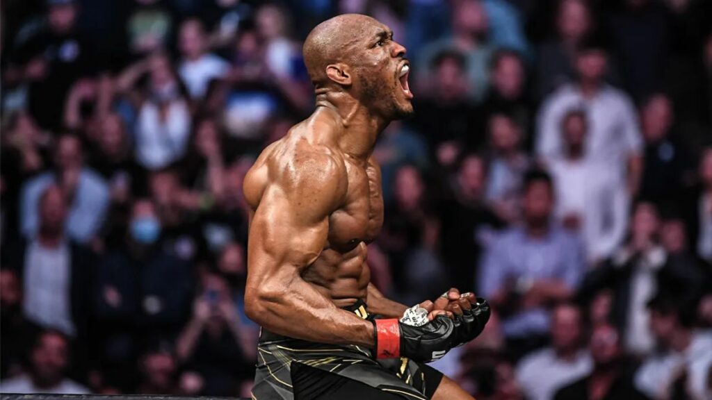 Kamaru Usman a d&eacute;j&agrave; donn&eacute; les noms de ses prochains adversaires en cas de succ&egrave;s.