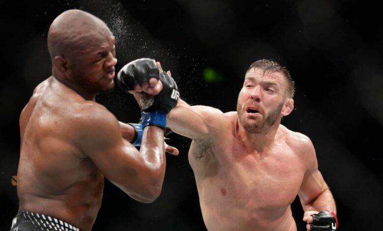 Le-coach-de-Dricus-du-Plessis-revient-sur-la-performance-de-son-combattant-ufc-mma