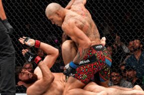 Magomed-Ankalaev-revient-d&eacute;faite-Alex-pereira-p&eacute;riode-sombre-ufc-mma