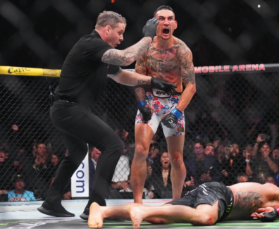 Max-Holloway-veut-recr&eacute;er-son-KO-l&eacute;gendaire-face-&agrave;-Conor-McGregor