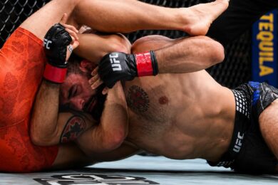 Paddy-Pimblett-sans-piti&eacute;-Beno&icirc;t-Saint-Denis-soumission-ufc-329-mma