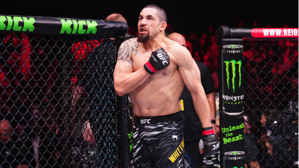 Robert Whittaker s'apprête à découvrir une nouvelle catégorie ce week-end à l'UFC 329