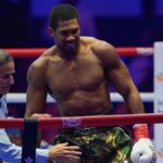 Anthony Joshua renverse le combat et claque le K.-O. face à Kristian Prenga Anthony Joshua renverse le combat et inflige un K.-O. au deuxième round