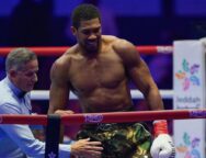 anthony-joshua-renverse-le-combat-inflige-ko-deuxi&egrave;me-round
