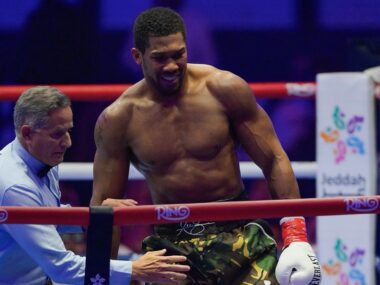 anthony-joshua-renverse-le-combat-inflige-ko-deuxi&egrave;me-round