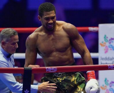 anthony-joshua-renverse-le-combat-inflige-ko-deuxi&egrave;me-round