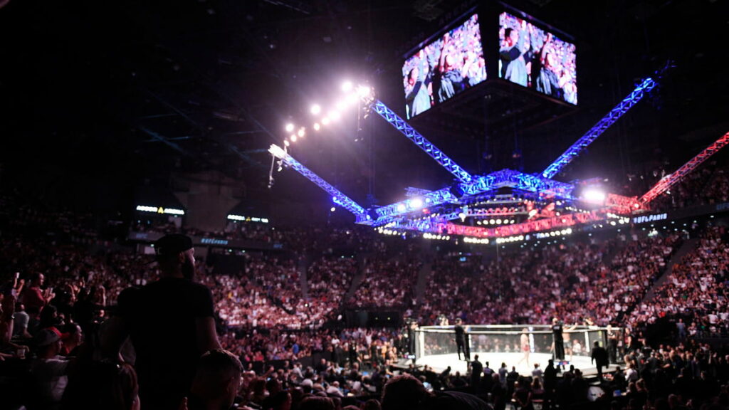 combattante-française-coach-nicolas-ott-signe-ufc