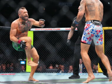 conor-mcgregor-blessure-tko-holloway-ufc-329