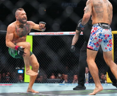 conor-mcgregor-blessure-tko-holloway-ufc-329