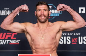dricus-du-plessis-recoit-pr&eacute;cieux-conseils-chris-weidman-ufc-okc-kamaru-usman