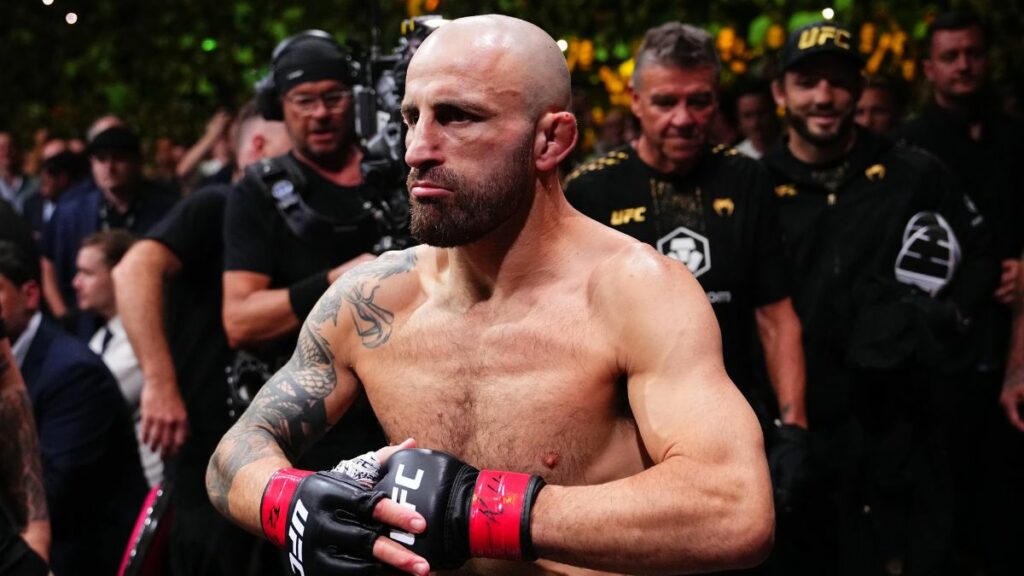 Alexander Volkanovski a repris l’entraînement intensif. Il a donné une piste sur son prochain challenger pour le titre featherweight.