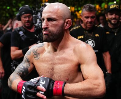 Alexander-Volkanovski-vs-Movsar-Evloev-UFC-MMA