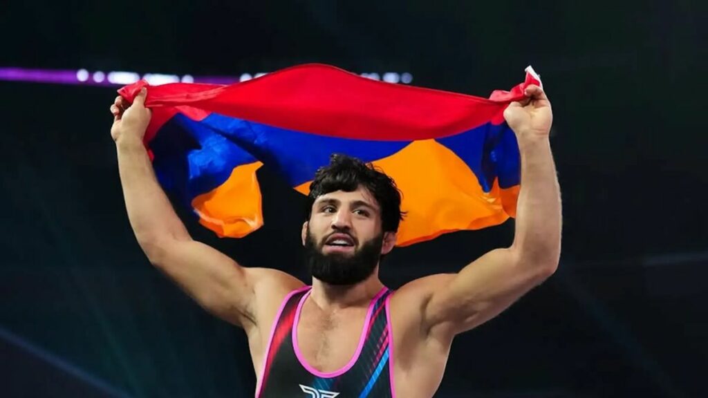 Arman Tsarukyan ne perdra pas de temps après son retour à l'UFC, puisqu’un mois plus tard, il est annoncé pour un nouveau combat de lutte.