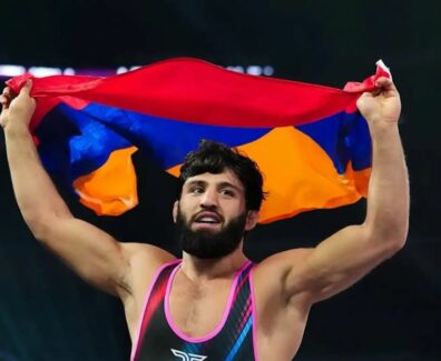 Arman-Tsarukyan-annonc&eacute;-pour-un-combat-de-lutte-au-RAF-vs-Dillon-Danis-ufc-mma-raf
