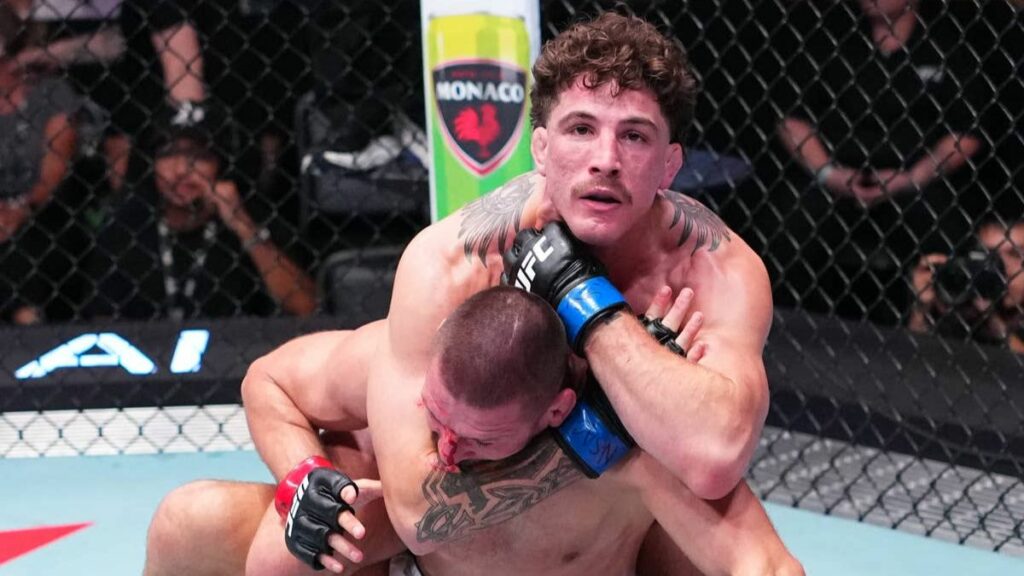 La catégorie lightweight de l’UFC est constamment en mouvement. Il y a eu plusieurs changements significatifs dans les classements.