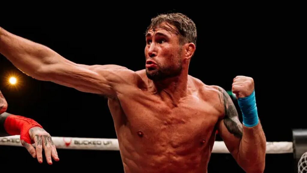 Alors qu'il combat en septembre prochain, Darren Till a été impliqué dans une violente altercation devant un pub de Liverpool.