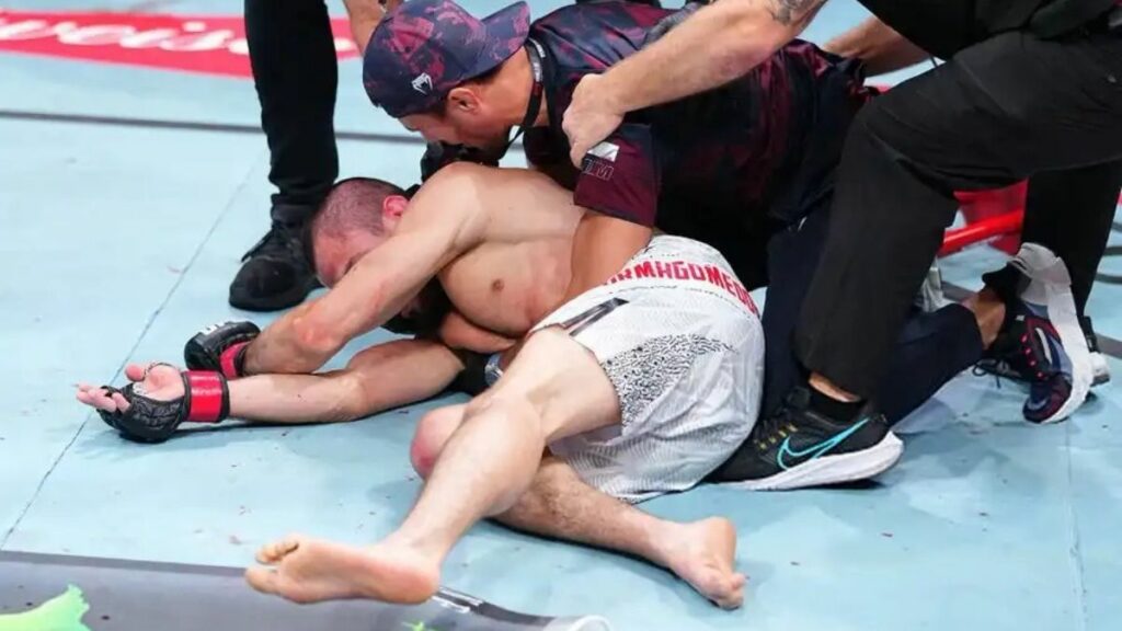 Umar Nurmagomedov a subi une terrible désillusion à l’UFC Shanghai. Demetrious Johnson a analysé la séquence qui a conduit à sa défaite.