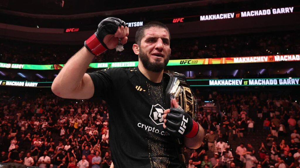 Quelques heures après sa victoire contre Ian Garry, Islam Makhachev a déjà donné des indications sur la date de son retour.
