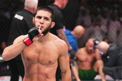 Islam-Makhachev-sen-prend-&agrave;-Ian-Garry-avant-UFC-330-ma
