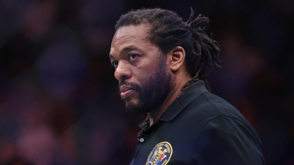 Les reproches continuent de pleuvoir sur Herb Dean. C&rsquo;est d&eacute;sormais Jorge Masvidal qui y est all&eacute; de sa critique.