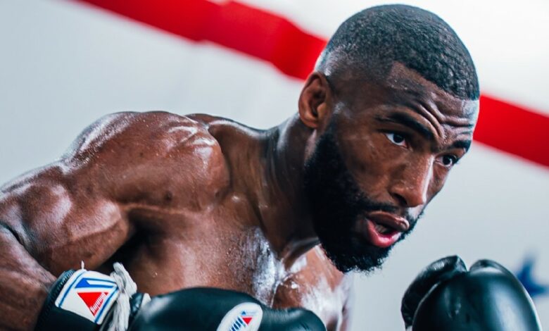 Morgan-Charri&egrave;re-avis-signature-Salahdine-Parnasse-ufc-paris-main-event-Dan-Hooker-mma