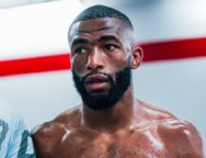 Salahdine-Parnasse-signature-se-livre-ufc-mma-Paris