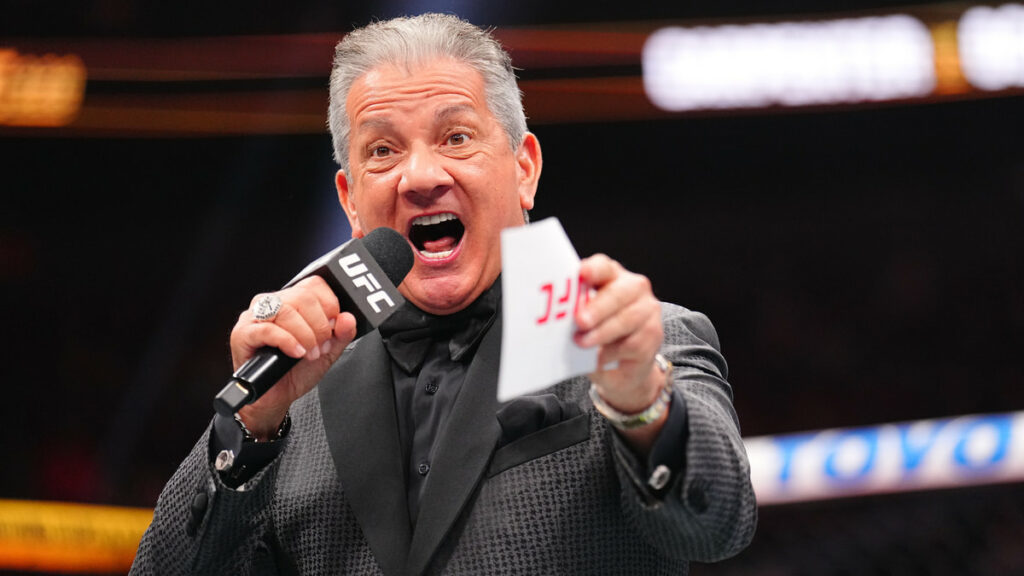 Bruce Buffer raconte sa bagarre avec un combattant de l’UFC : « Un coup violent à la gorge… »