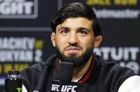 daniel-cormier-s-exprime-sur-la-situation-d-arman-tsarukyan-a-l-ufc
