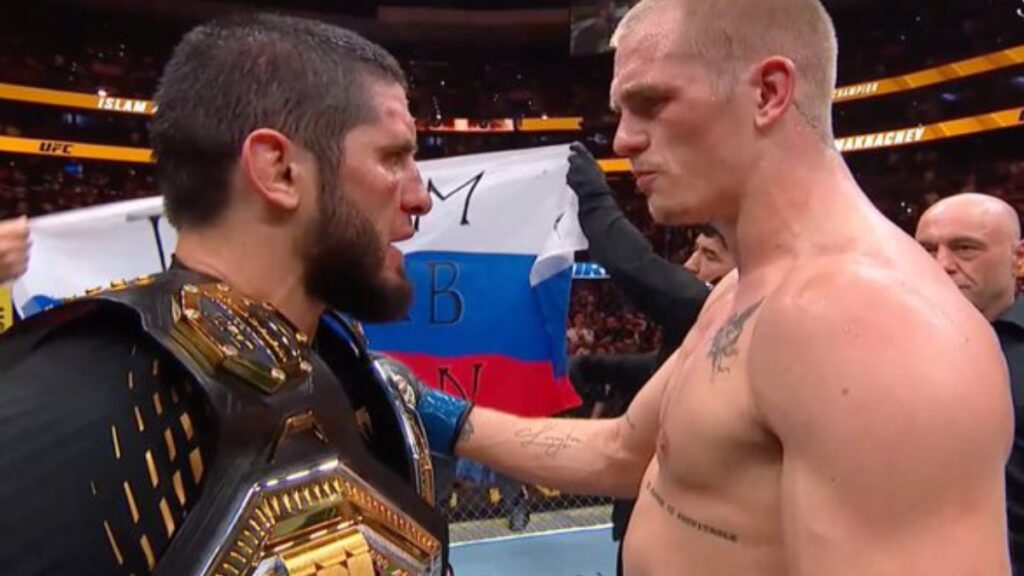 Islam Makhachev conserve sa ceinture apr&egrave;s une bataille contre Ian Garry