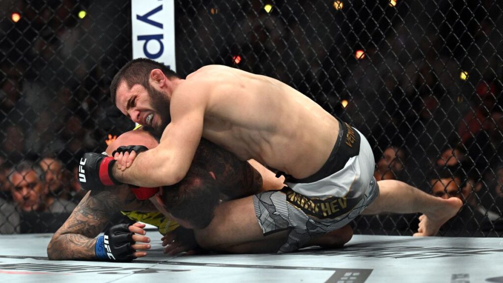 Islam Makhachev très cash explique pourquoi il a choisi son style de combat