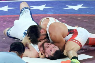 merab-dvalishvili-s-incline-face-&agrave;-henry-cejudo-en-seulement-36-secondes