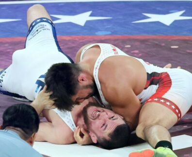 merab-dvalishvili-s-incline-face-&agrave;-henry-cejudo-en-seulement-36-secondes