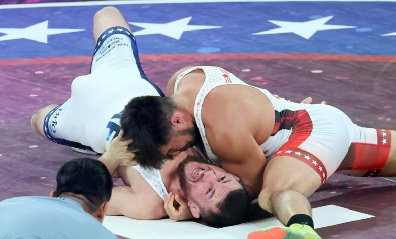 merab-dvalishvili-s-incline-face-&agrave;-henry-cejudo-en-seulement-36-secondes