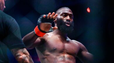 C&eacute;dric-Doumb&eacute;-critique-public-spectateurs-francais-ufc-paris-mma