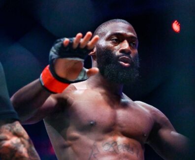 C&eacute;dric-Doumb&eacute;-critique-public-spectateurs-francais-ufc-paris-mma