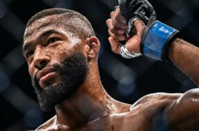 Daniel-Cormier-impressionn&eacute;-Salahdine-Parnasse-combat-prestation-Dan-Hooker-ufc-paris-mma
