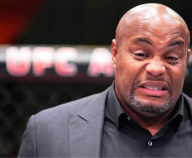 Daniel-cormier-explication-souvenir