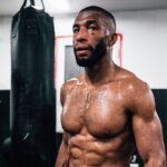 Le partenaire d'entraînement français de Dan Hooker avertit Salahdine Parnasse avant l’UFC Paris : "C’est la première fois que…" Le partenaire d'entraînement français de Dan Hooker avertit Salahdine Parnasse avant l’UFC Paris