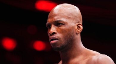 Michael-Page-siffl&eacute;-huer-ufc-paris-Ruziboev-mma