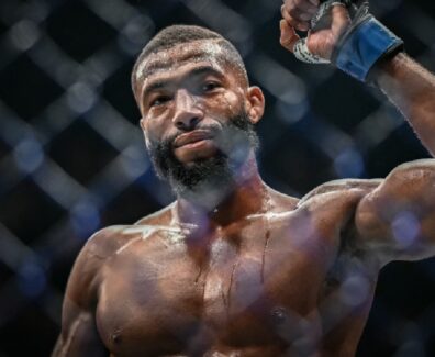Salahdine-Parnasse-combat-poids-l&eacute;gers-lightweight-Beno&icirc;t-Saint-Denis-mma