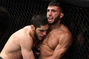 arman-tsarukyan-r&eacute;v&egrave;le-ce-que-lui-a-confi&eacute;-islam-makhachev-apr&egrave;s-sa-d&eacute;faite-pour-ses-d&eacute;buts-&agrave;-l-ufc