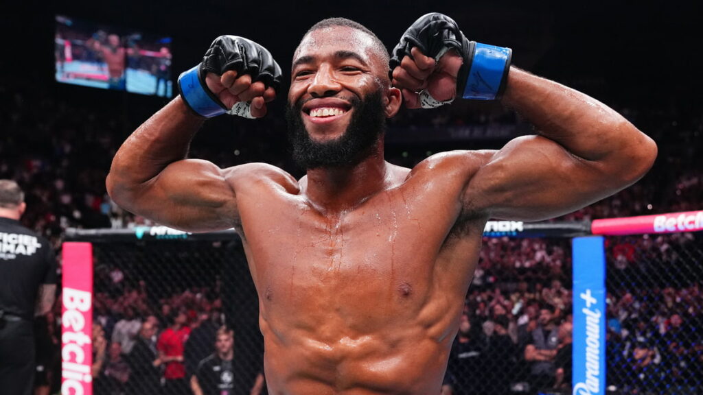 bruce-buffer-ariel-helwani-victoire-ko-salahdine-parnasse-ufc-paris