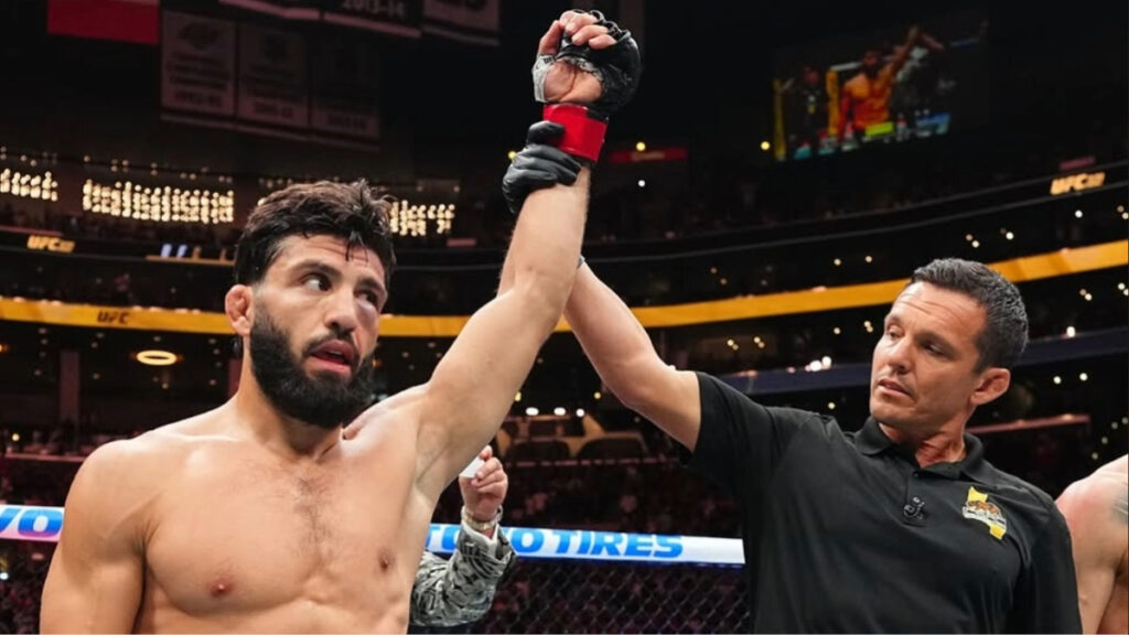 Un ancien double champion UFC propose un choc spectaculaire pour Arman Tsarukyan
