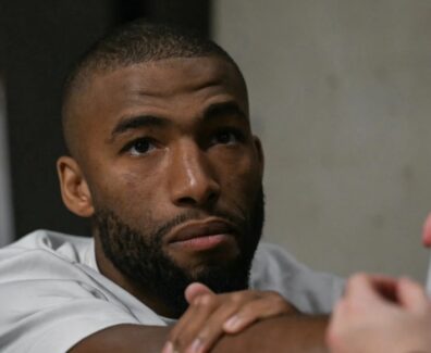 dan-hooker-donne-un-conseil-pr&eacute;cieux-&agrave;-salahdine-parnasse-avant-l-ufc-paris